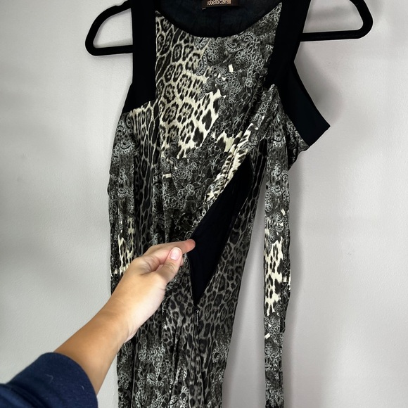 Roberto Cavalli shoulder cutout animal print dress 42 M - Picture 9 of 13